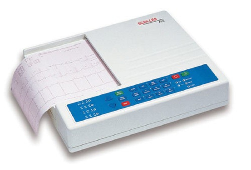 MM-170,Schiller Cardiovit AT-2 12. Kanalni Aparat